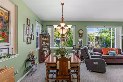 Dining - 253 W Shasta Ave, Ripon, CA 95366 photo 4 of 5