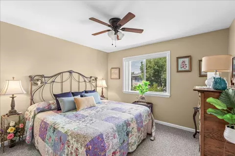 Bedroom - 253 W Shasta Ave, Ripon, CA 95366 photo 4 of 5