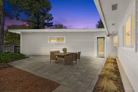Exterior - 375 W 8th St, Davis, CA 95616 photo 9 of 15