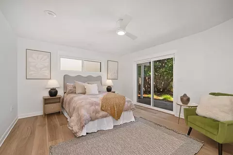 Bedroom - 375 W 8th St, Davis, CA 95616 photo 5 of 6