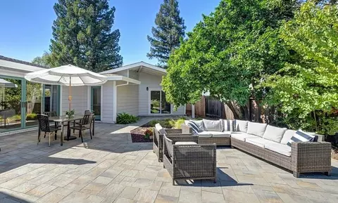 Exterior - 375 W 8th St, Davis, CA 95616 photo 5 of 15