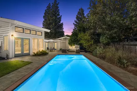 Exterior - 375 W 8th St, Davis, CA 95616 photo 2 of 15