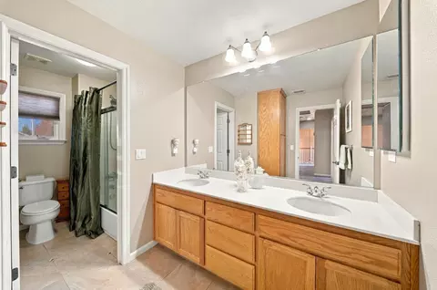 Bath - 1530 Calhoun Ave, Ripon, CA 95366 photo 2 of 4