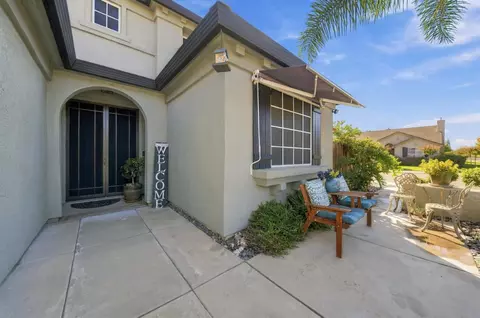 Exterior - 1530 Calhoun Ave, Ripon, CA 95366 photo 4 of 11