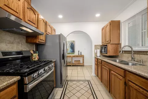 Kitchen - 1109 Mcarthur Ave, Winters, CA 95694 photo 2 of 3