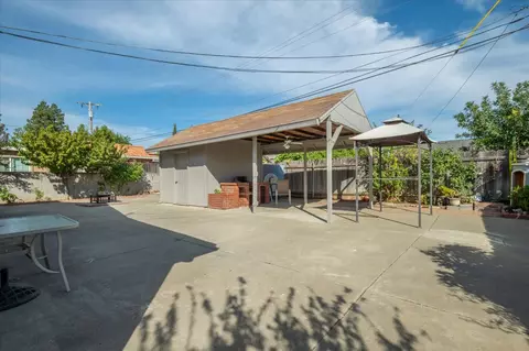 Exterior - 1109 Mcarthur Ave, Winters, CA 95694 photo 7 of 9