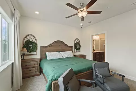 Bedroom - 936 Hogan Rd, Galt, CA 95632 photo 1 of 5