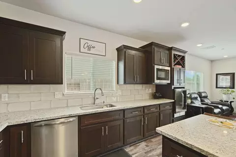 Kitchen - 936 Hogan Rd, Galt, CA 95632 photo 5 of 5