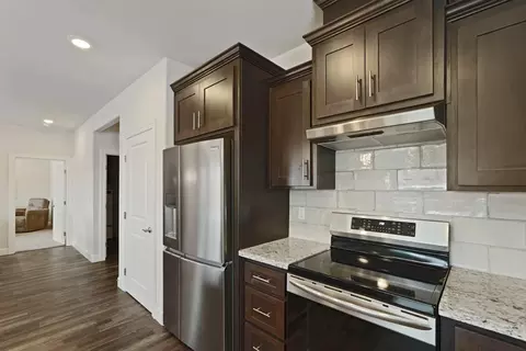 Kitchen - 936 Hogan Rd, Galt, CA 95632 photo 4 of 5