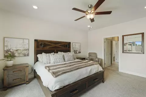 Bedroom - 936 Hogan Rd, Galt, CA 95632 photo 4 of 5