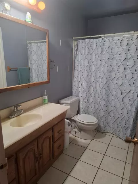 Bath - 3460 Springer Rd, Placerville, CA 95667 photo 1 of 1