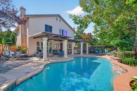 1728 Sevilla Dr, Roseville, CA 95747