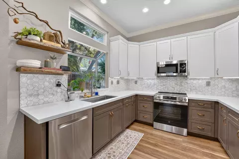 Kitchen - 3032 Valasstrada Ct, Carmichael, CA 95608 photo 2 of 5
