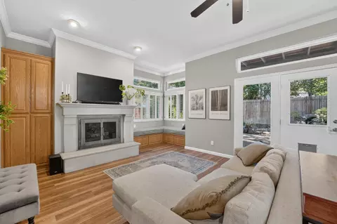 Living - 3032 Valasstrada Ct, Carmichael, CA 95608 photo 2 of 2