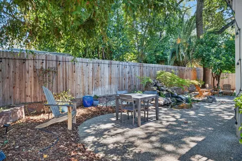 Exterior - 3032 Valasstrada Ct, Carmichael, CA 95608 photo 11 of 13