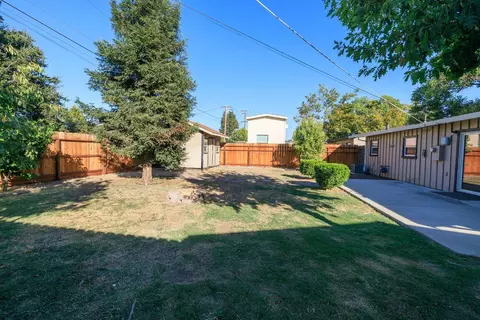 Exterior - 917 Whittier, Modesto, CA 95350 photo 7 of 16