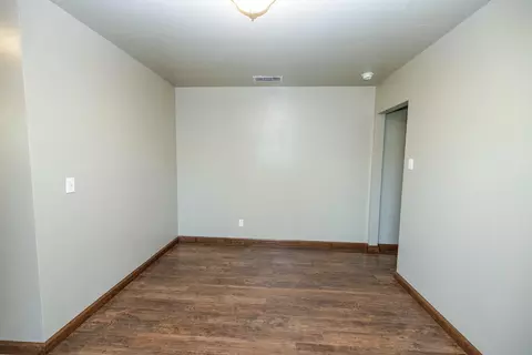 Living - 917 Whittier, Modesto, CA 95350 photo 4 of 6