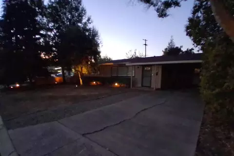 Exterior - 917 Whittier, Modesto, CA 95350 photo 14 of 16