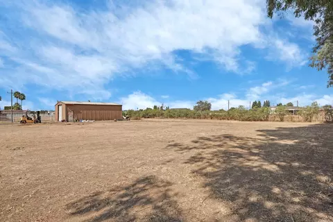 Exterior - 12123 Weigum Rd, Lodi, CA 95240 photo 8 of 10
