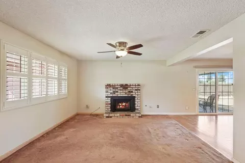 Living - 12123 Weigum Rd, Lodi, CA 95240 photo 2 of 3