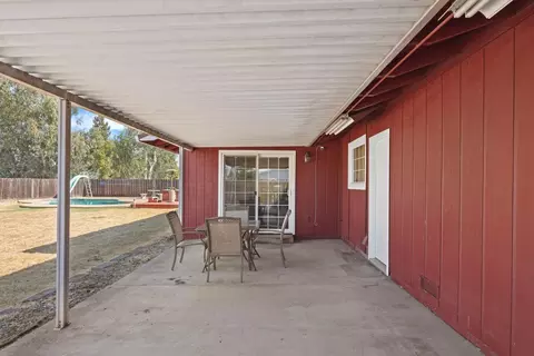 Exterior - 12123 Weigum Rd, Lodi, CA 95240 photo 2 of 10