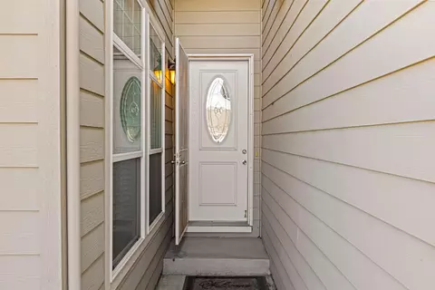 Entry Way - 2894 Winesap Cir, Placerville, CA 95667 photo 1 of 6