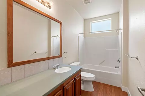 Bath - 2894 Winesap Cir, Placerville, CA 95667 photo 1 of 3