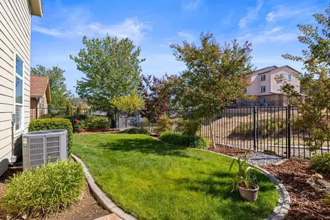 Exterior - 2894 Winesap Cir, Placerville, CA 95667 photo 9 of 11