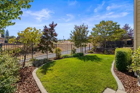 Exterior - 2894 Winesap Cir, Placerville, CA 95667 photo 7 of 11