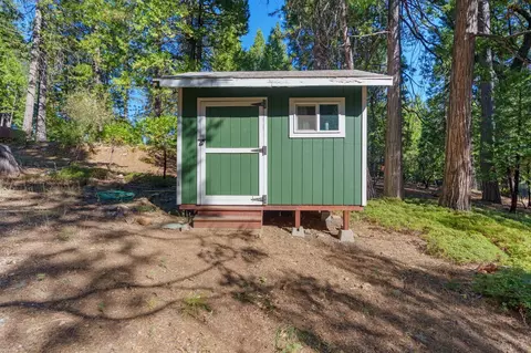 Exterior - 2828 Quartz Dr, Arnold, CA 95223 photo 8 of 10