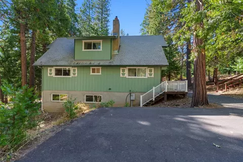 Exterior - 2828 Quartz Dr, Arnold, CA 95223 photo 3 of 10