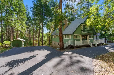 Exterior - 2828 Quartz Dr, Arnold, CA 95223 photo 4 of 10