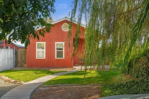 Exterior - 6910 E Lathrop Rd, Manteca, CA 95336 photo 19 of 33