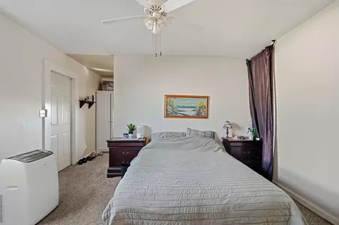 Bedroom - 6910 E Lathrop Rd, Manteca, CA 95336 photo 2 of 5