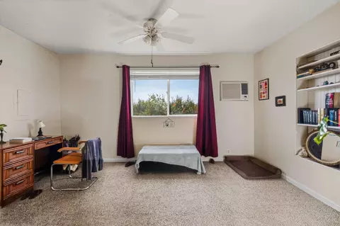Bedroom - 6910 E Lathrop Rd, Manteca, CA 95336 photo 5 of 5