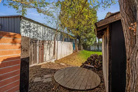Exterior - 6910 E Lathrop Rd, Manteca, CA 95336 photo 32 of 33