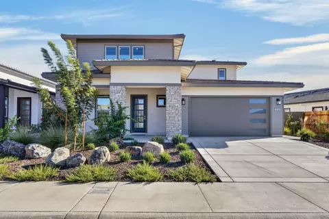 9260 Janowicz St, Elk Grove, CA 95624
