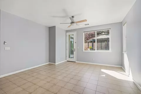 Living - 2640 Ancestry St, Manteca, CA 95337 photo 5 of 7
