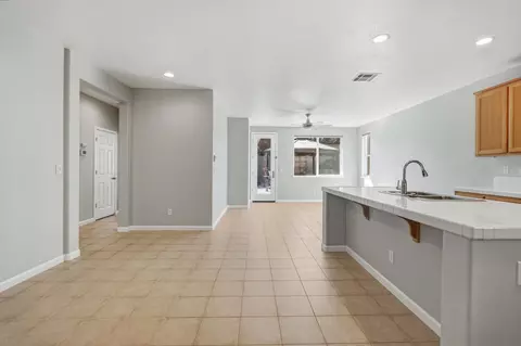Entry Way - 2640 Ancestry St, Manteca, CA 95337 photo 1 of 4