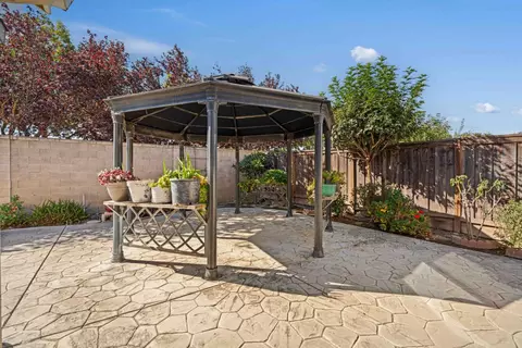 Exterior - 2640 Ancestry St, Manteca, CA 95337 photo 3 of 7