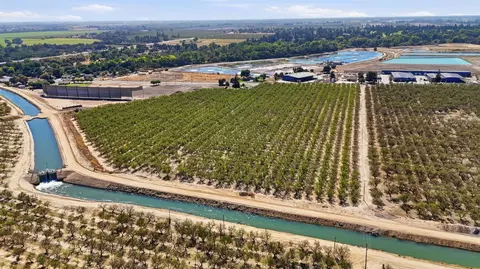 View/Area - 24895 E River Rd, Escalon, CA 95320 photo 8 of 19