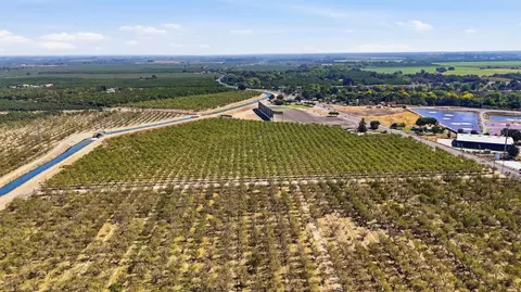 View/Area - 24895 E River Rd, Escalon, CA 95320 photo 11 of 19