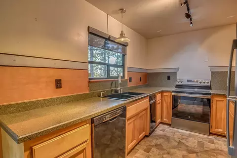 Kitchen - 25101 Bear Hill Rd, Volcano, CA 95689 photo 3 of 4
