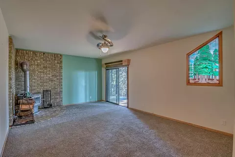 Living - 25101 Bear Hill Rd, Volcano, CA 95689 photo 5 of 7