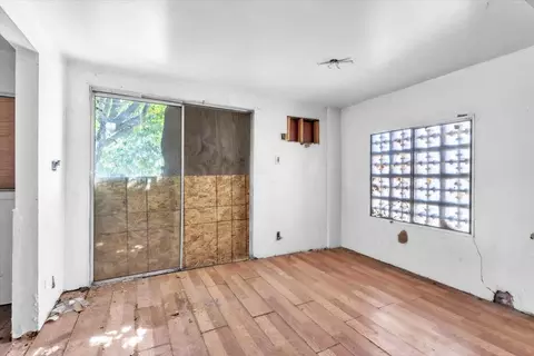260 Lampasas Ave, Sacramento, CA 95815