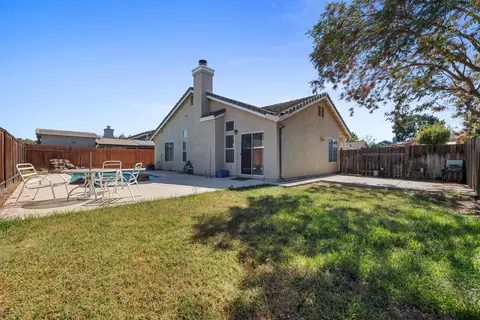 Exterior - 1881 Thomas Dehaven Ln, Tracy, CA 95376 photo 5 of 7