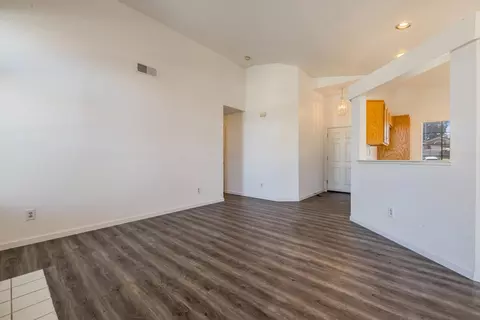 Living - 1881 Thomas Dehaven Ln, Tracy, CA 95376 photo 3 of 4