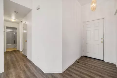 Entry Way - 1881 Thomas Dehaven Ln, Tracy, CA 95376 photo 3 of 7