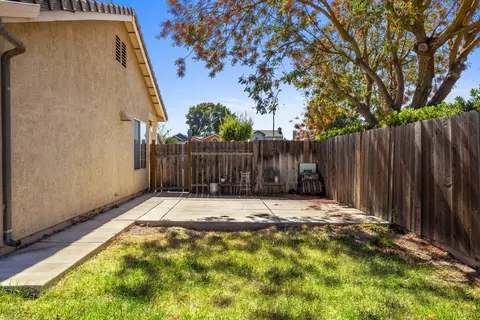 Exterior - 1881 Thomas Dehaven Ln, Tracy, CA 95376 photo 7 of 7