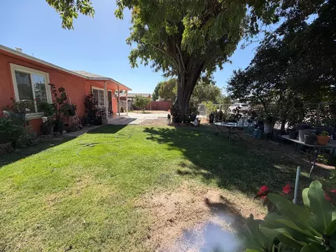 Exterior - 802 Wheatley, Modesto, CA 95351 photo 7 of 10